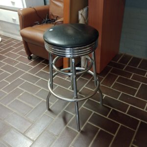 Zeer mooie retro barkruk.
