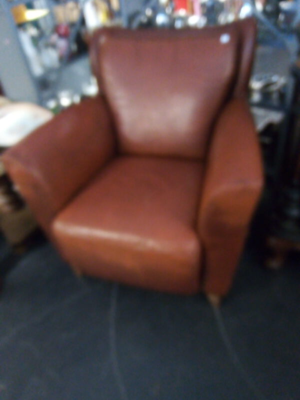 Luxe lederen cognac kleurige fauteuil afbeelding 3