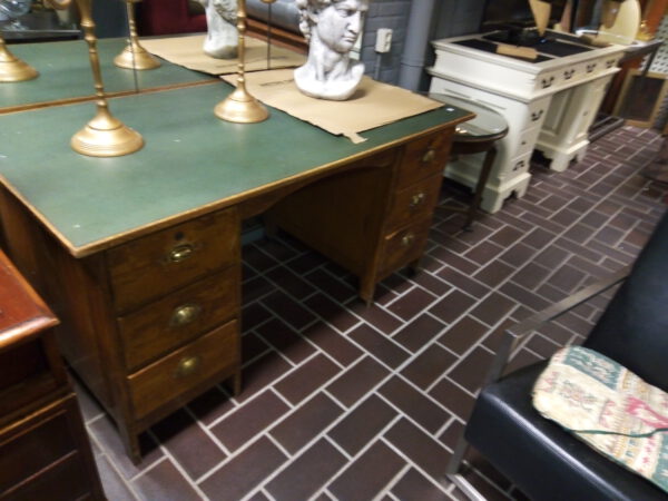 Zeer mooi antiek bureau afbeelding 2
